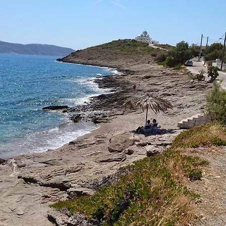 Το Πετρινο Villa Agia Marina Mikrolimanou Exterior photo